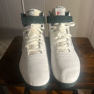 Green and White Reebok Ex-O-Fit